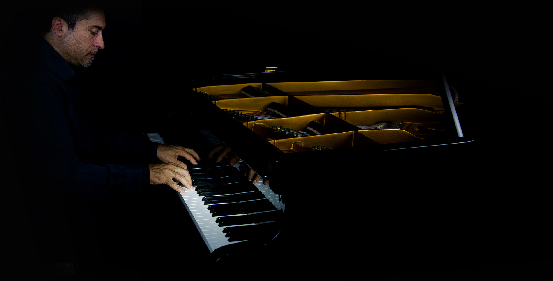 Iván Miguélez músico compositor